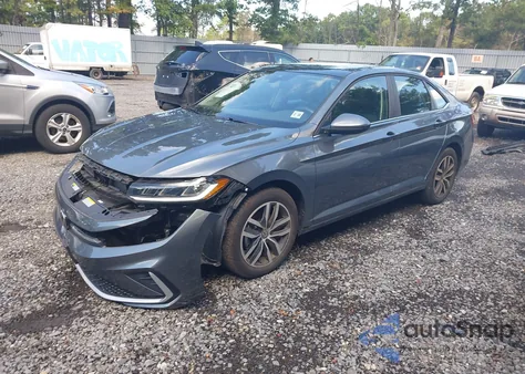 2025 Volkswagen Jetta 1.5T Se from USA, damaged, VIN 3VW7X7BU8SM034218